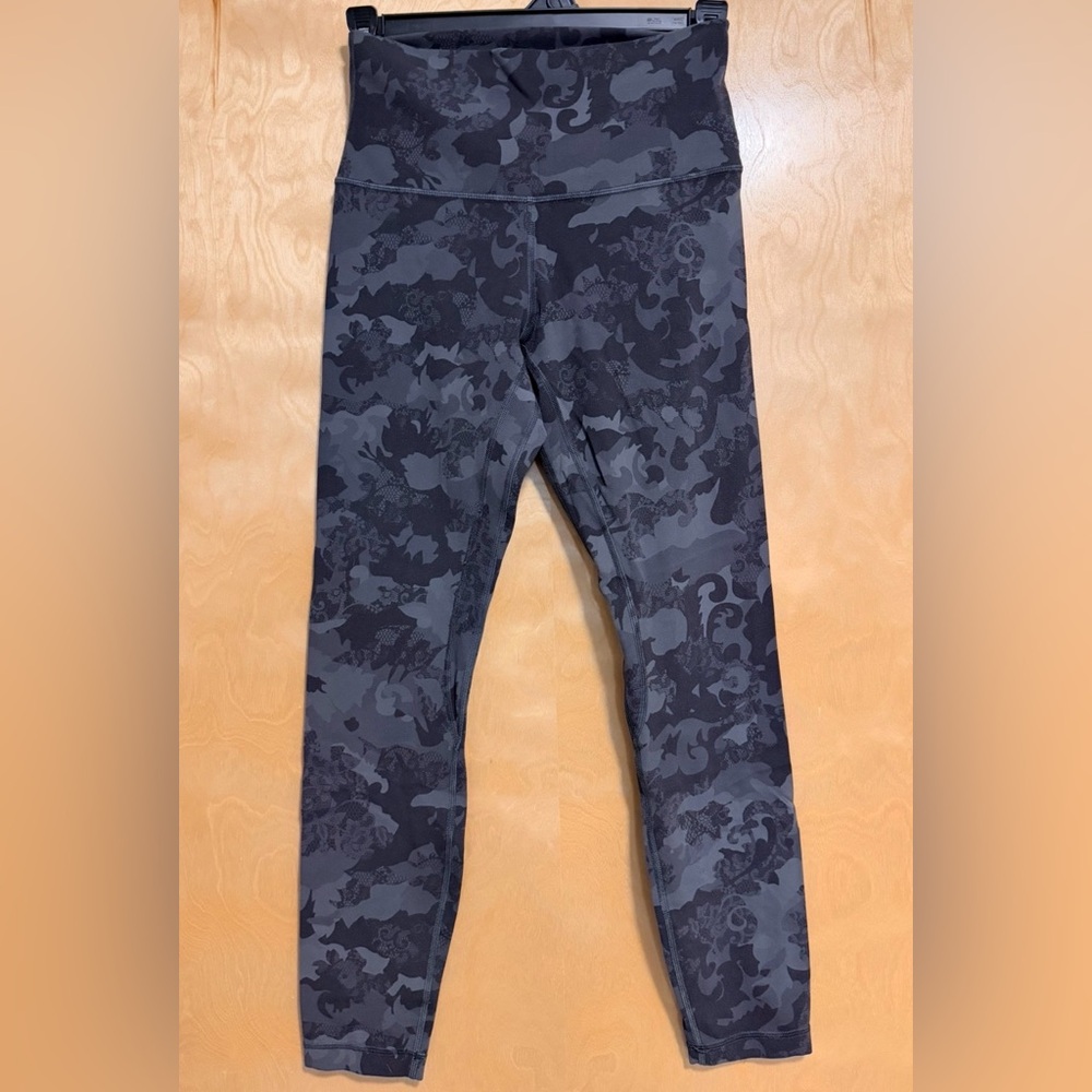 NWOT - Perfect Lululemon Align size 6